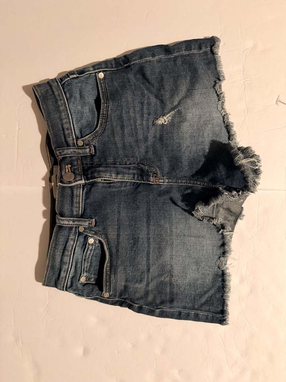 PINK Victoria's Secret Distressed Denim Cut Off Frayed Jean Shorts Size 4